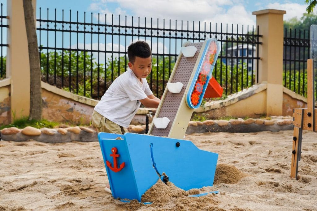 Sand & Water Conveyor Belt