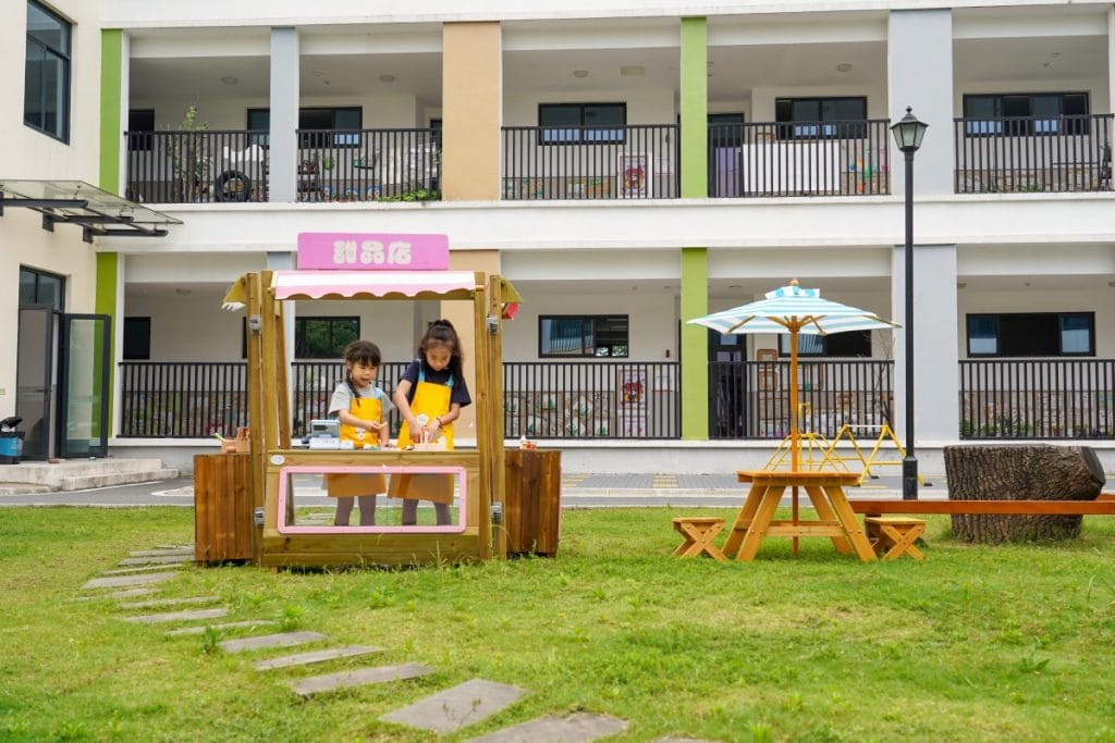 11-Piece Kids Pretend Cafe & Dessert Shop Set