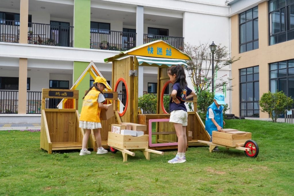 12-Piece Preschool Delivery Station Role Play Set