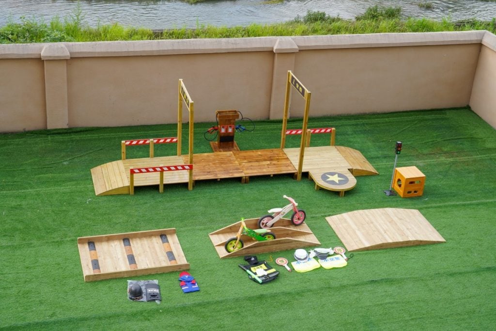 39-Piece Preschool Balance Bike Track & Traffic Play Set