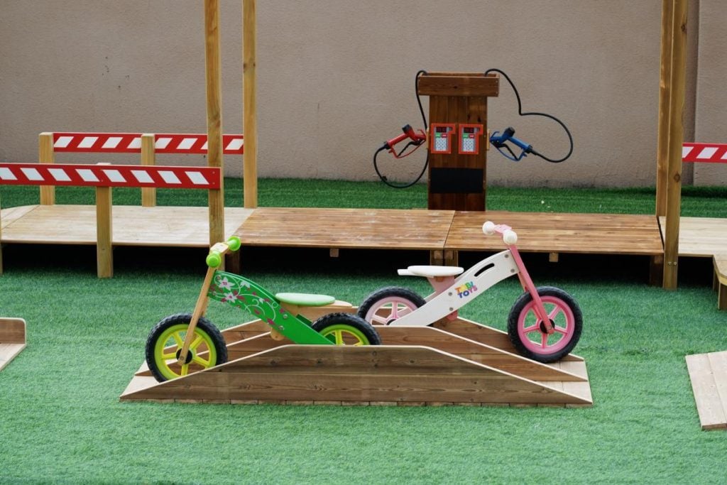 39-Piece Preschool Balance Bike Track & Traffic Play Set