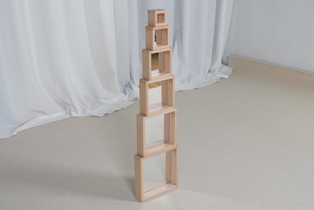 6-Piece Wooden Nesting Pyramid Mirror Set