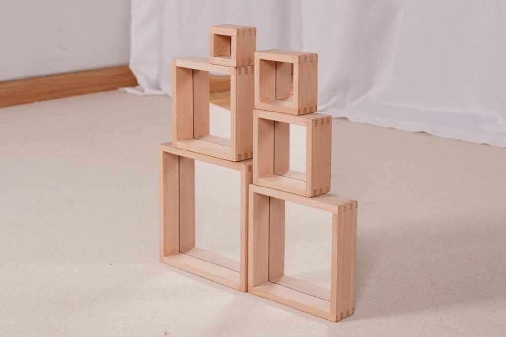 6-Piece Wooden Nesting Pyramid Mirror Set