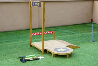 traffic safety role play set with wooden preschool checkpoint gate waiting platform and ramp