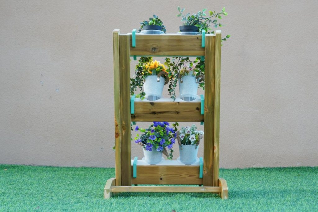 13-Piece Kids Vertical Gardening Set