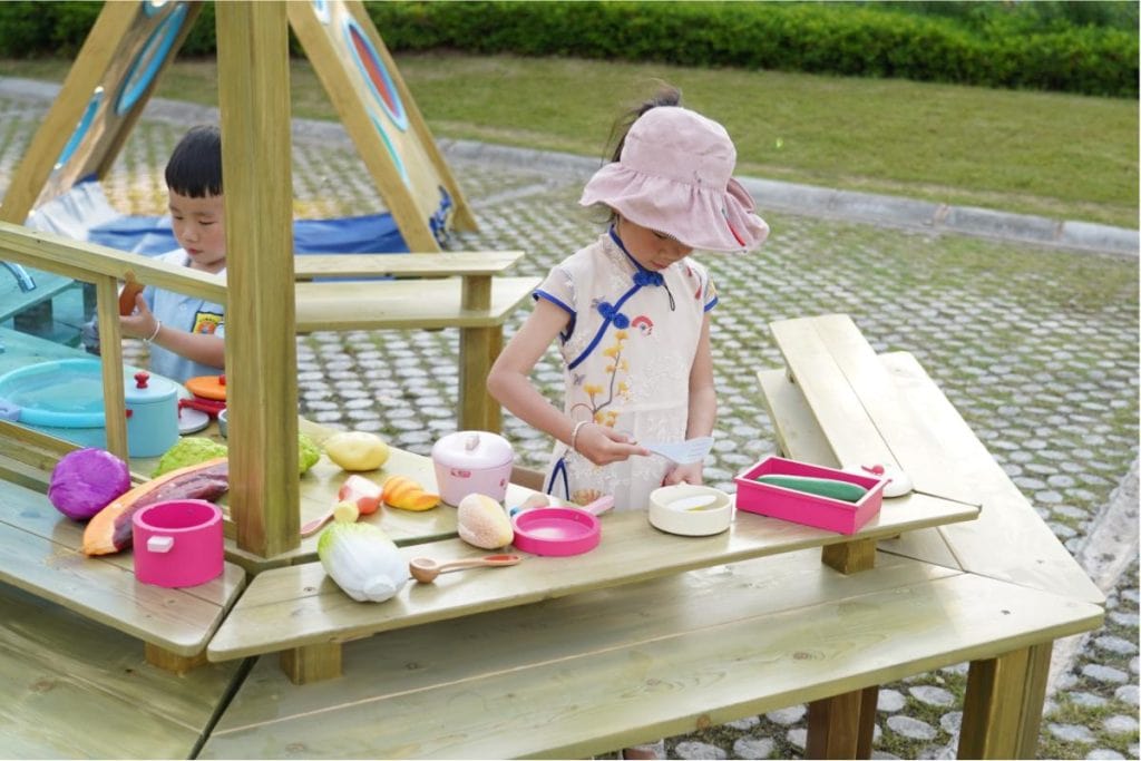 Modular Outdoor Dining Table for Kids