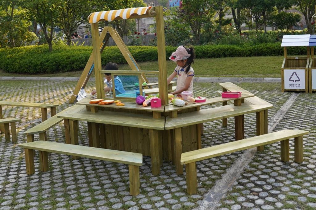 Modular Outdoor Dining Table for Kids