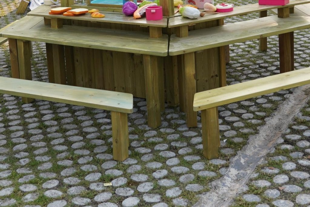 Modular Wooden Outdoor Bench for Kids