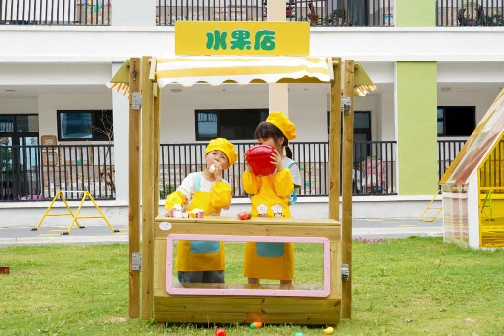 Wooden Pretend Play Market Stand