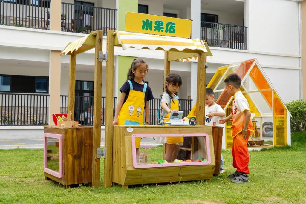 Wooden Pretend Play Market Stand