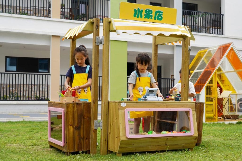 Wooden Pretend Play Market Stand