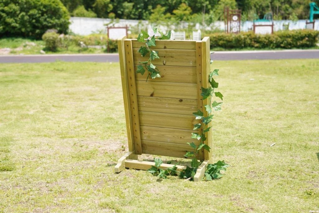 13-Piece Kids Vertical Gardening Set